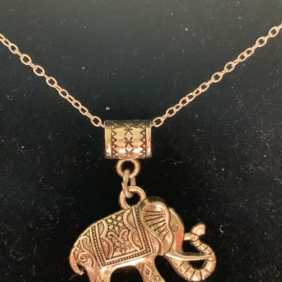 Pendant Charm Necklace - Picture 2 of 3